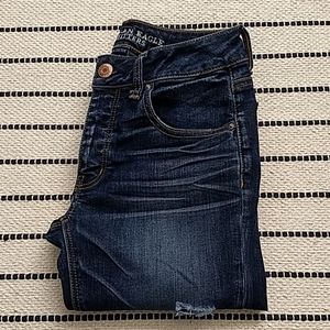 American Eagle Super Stretch Tomgirl Jeans
